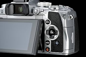 Amazon | OLYMPUS ミラーレス一眼 OM-D E-M1ボディ シルバー Amazon | OLYMPUS ミラーレス一眼 OM-D E-M1ボディ シルバー